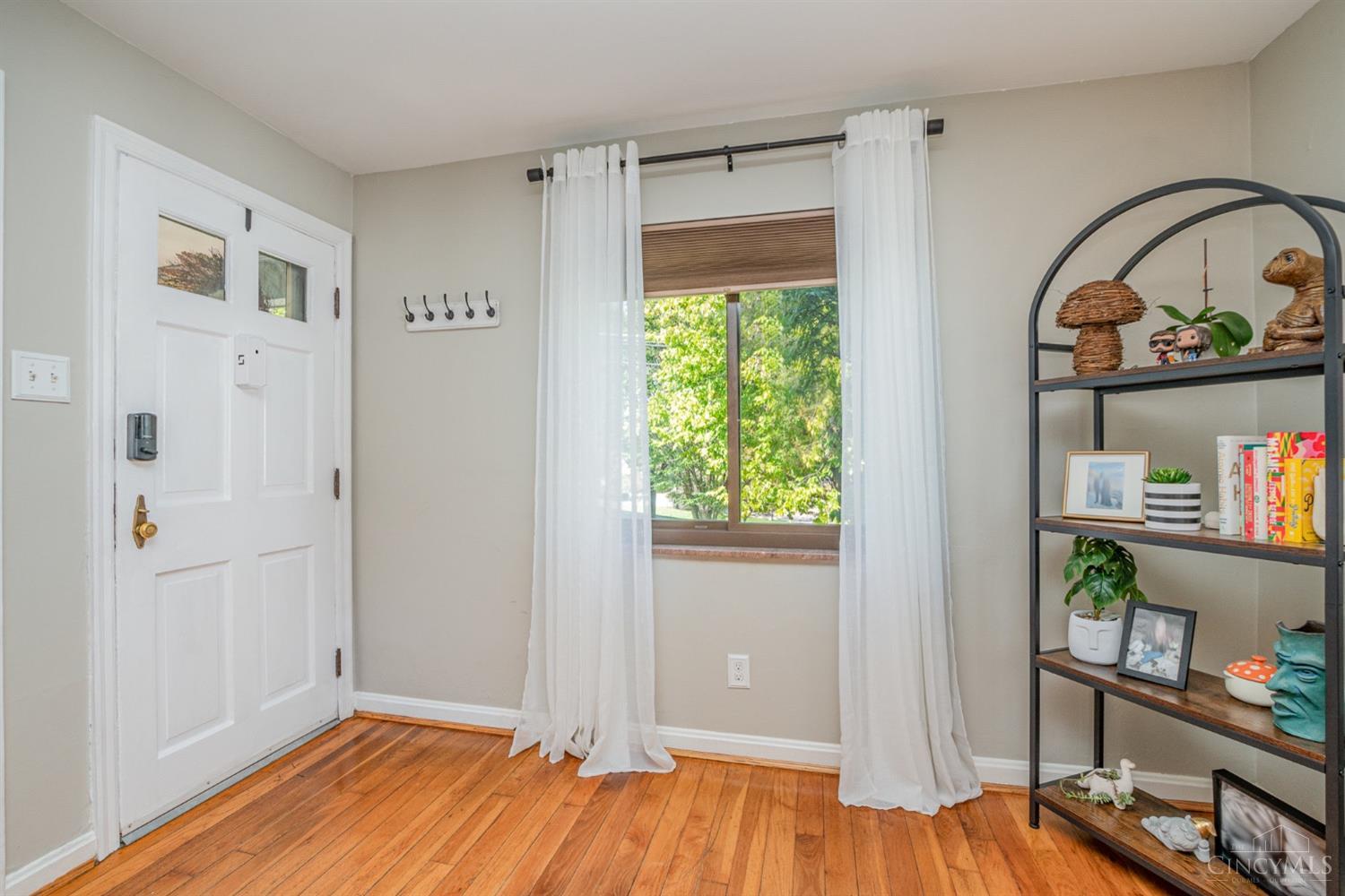 107 Bonham Road Wyoming, OH 45215 - Photo 4 of 35 Gallery Image 4