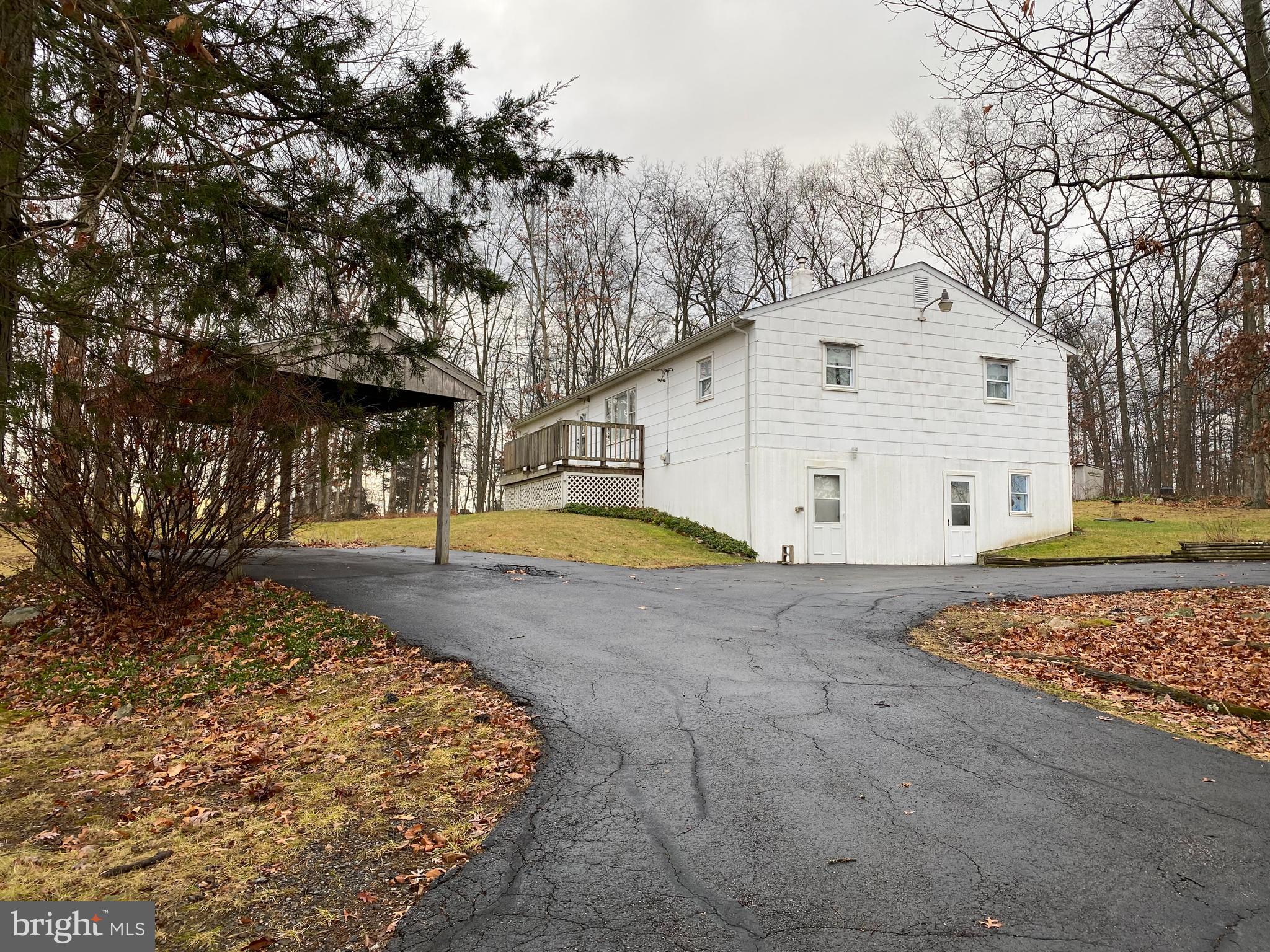450 Middle Creek Road Fairfield, PA 17320 - Photo 3 of 16