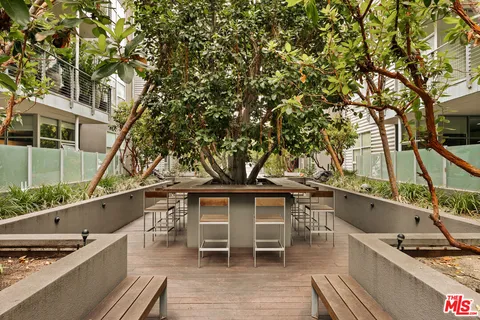 $1,149,000 | 4080 Glencoe Avenue, Unit 217, Marina del Rey, CA 90292