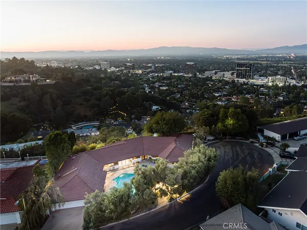 $3,995,000 | 4173 Regal Oak Drive, Encino, CA 91436