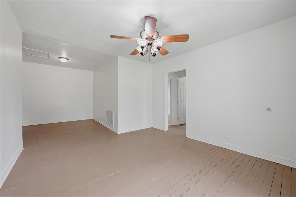 1105 West Hull Street Denison, TX 75020 - Photo 4 of 25
