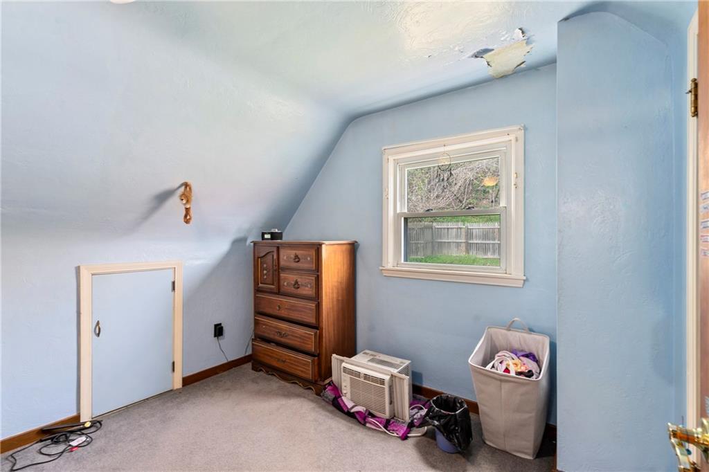 53 Lawrence Street Pittsburgh, PA 15209 - Photo 25 of 36 a room with toys and a window
