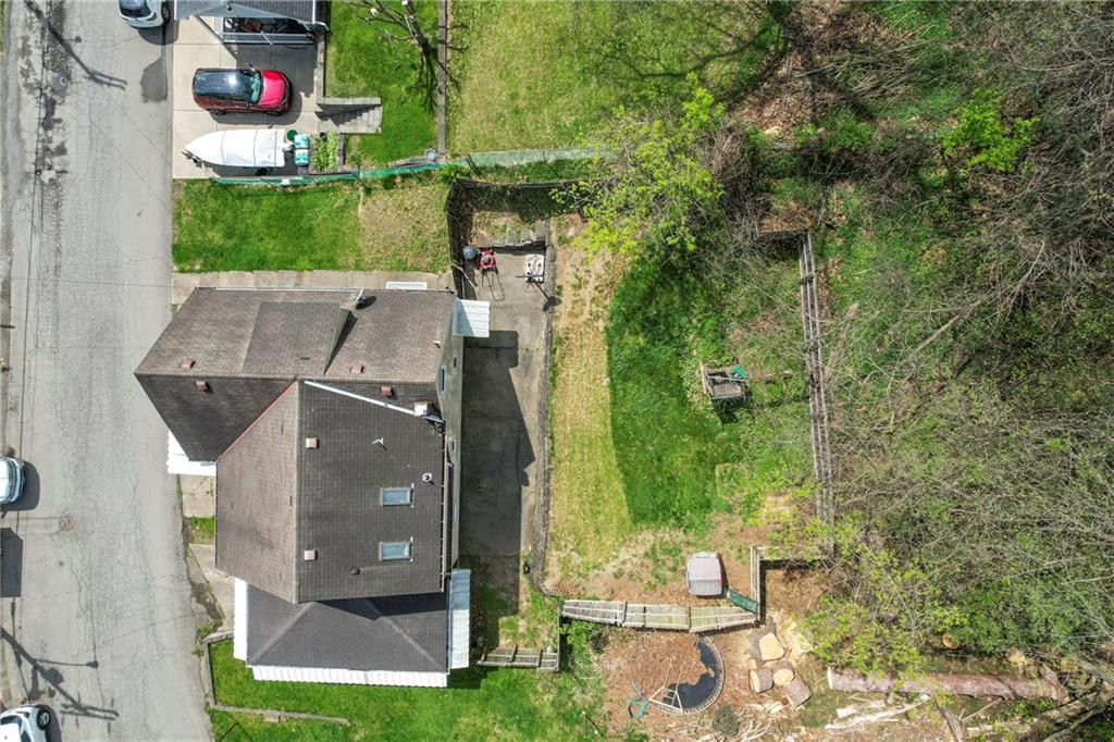 53 Lawrence Street Pittsburgh, PA 15209 - Photo 32 of 36 an aerial view of residential houses with outdoor space and trees