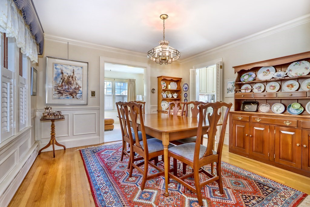 14 Halcyon Road Newton, MA 02459 - Photo 10 of 29 Gallery Image 10