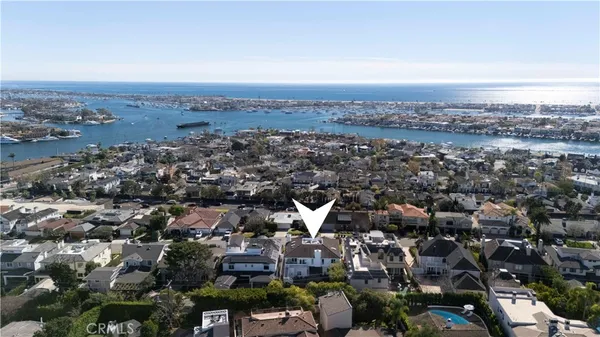 $6,598,000 | 520 Kings Road, Newport Beach, CA 92663