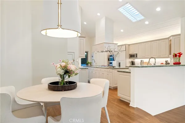 $6,598,000 | 520 Kings Road, Newport Beach, CA 92663