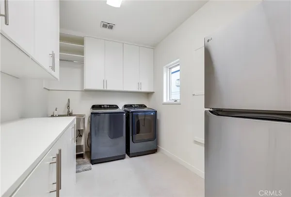 $6,598,000 | 520 Kings Road, Newport Beach, CA 92663