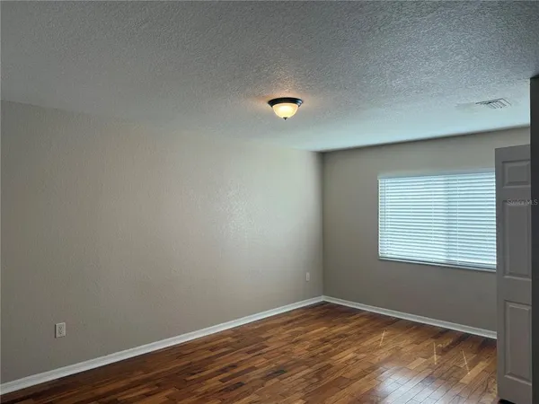 $2,400 | 1327 Flaxwood Avenue, Brandon, FL 33511