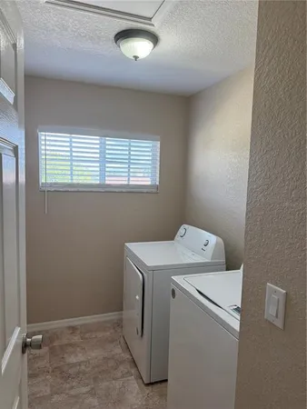 $2,400 | 1327 Flaxwood Avenue, Brandon, FL 33511