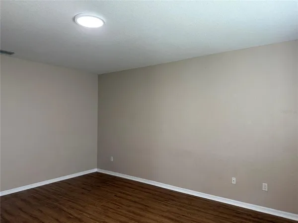 $2,400 | 1327 Flaxwood Avenue, Brandon, FL 33511