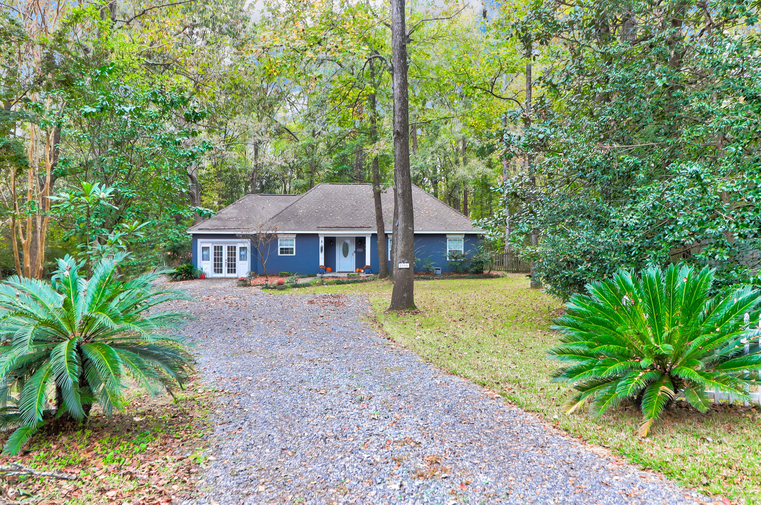 2195 Becky Road Charleston, SC 29414 - Photo 2 of 30 Curb Appeal