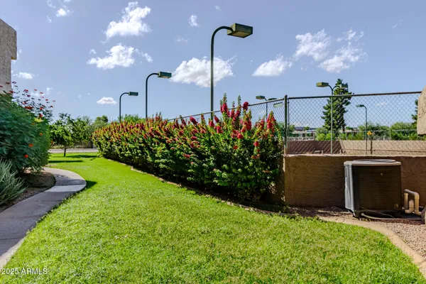 $248,900 | 4554 East Paradise Village Parkway North, Unit 249, Phoenix, AZ 85032