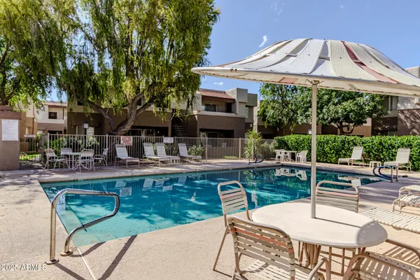 $248,900 | 4554 East Paradise Village Parkway North, Unit 249, Phoenix, AZ 85032