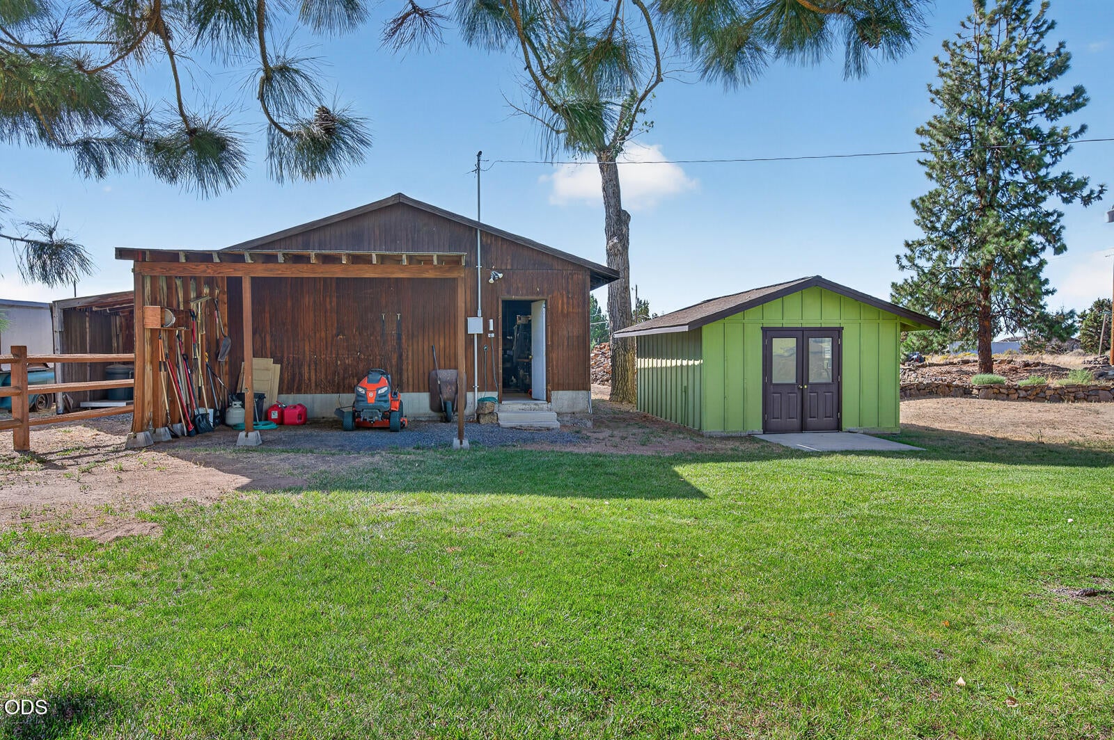 21485 Modoc Lane Bend, OR 97702 - Photo 31 of 74 Gallery Image 31