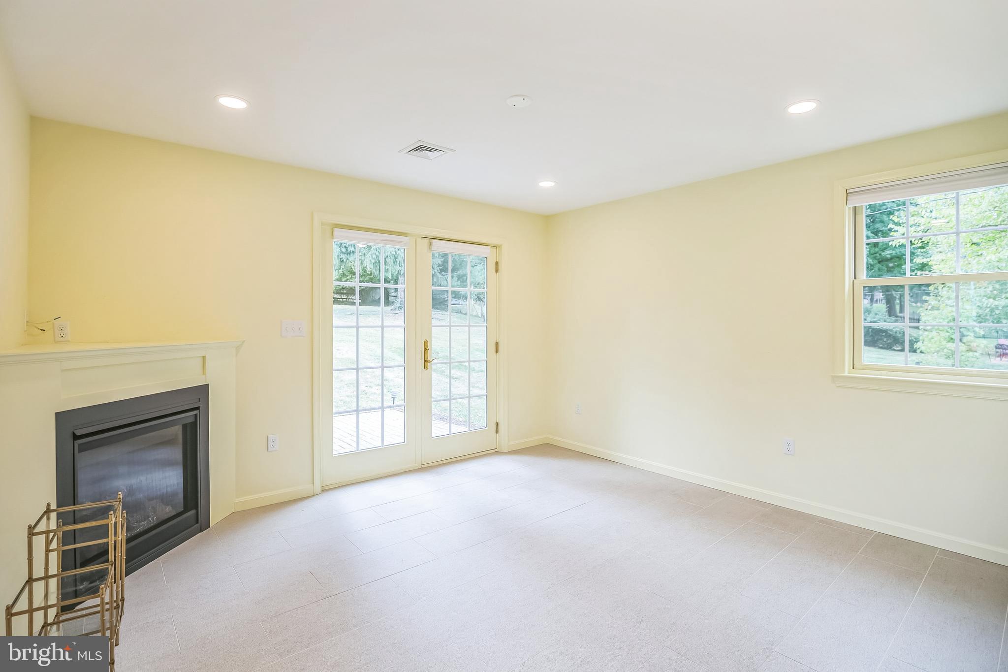 314 Spencer Road Devon, PA 19333 - Photo 16 of 37 Family Room