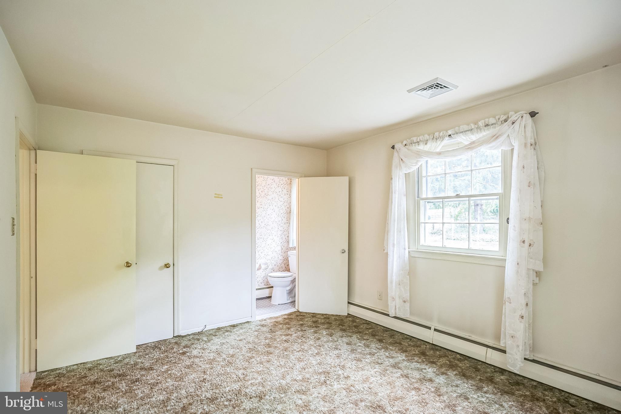 314 Spencer Road Devon, PA 19333 - Photo 20 of 37 Primary Bedroom
