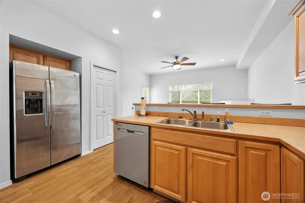 $515,000 | 5300 Glenwood Avenue, Unit R1, Everett, WA 98203