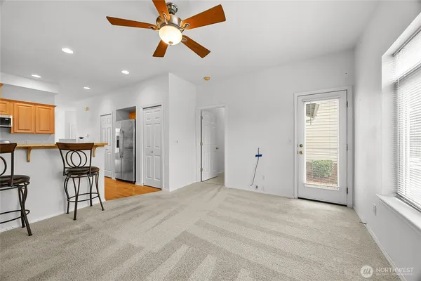 $515,000 | 5300 Glenwood Avenue, Unit R1, Everett, WA 98203