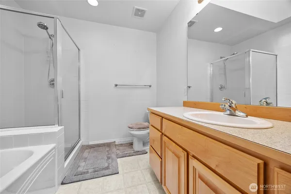 $515,000 | 5300 Glenwood Avenue, Unit R1, Everett, WA 98203