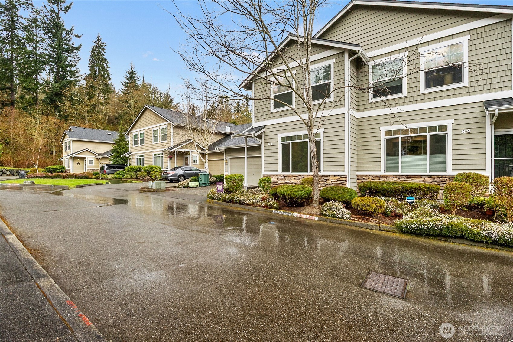 5300 Glenwood Avenue, Unit R1 Everett, WA 98203 - Photo 2 of 26