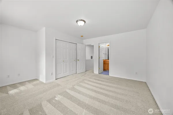 $515,000 | 5300 Glenwood Avenue, Unit R1, Everett, WA 98203