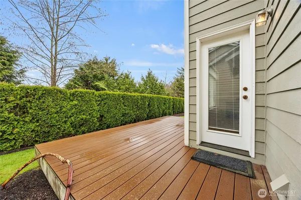 $515,000 | 5300 Glenwood Avenue, Unit R1, Everett, WA 98203