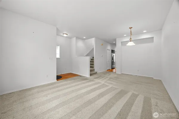 $515,000 | 5300 Glenwood Avenue, Unit R1, Everett, WA 98203