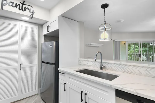 $2,300 | 3266 Southeast Aster Lane, Unit H 246, Stuart, FL 34994
