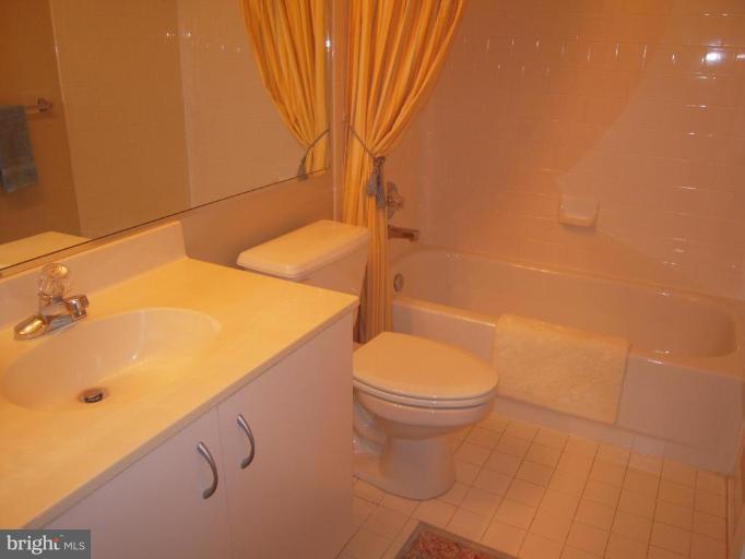 101 Lancefield Road Baltimore, MD 21209 - Photo 22 of 25 Bath #2