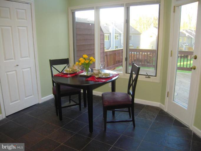 101 Lancefield Road Baltimore, MD 21209 - Photo 4 of 25 Breakfast Area