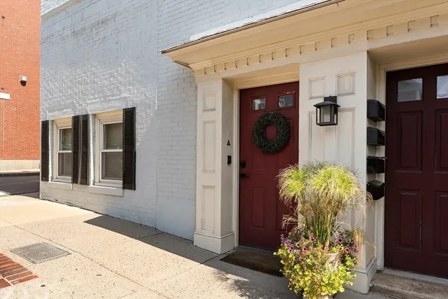 $869,000 | 247 Bunker Hill Street, Unit A, Boston, MA 02129