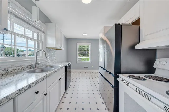 $1,750 | 714 Academy Street, Salem, VA 24153