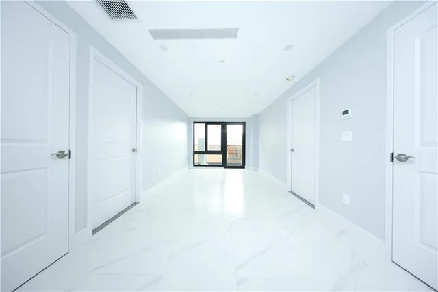 $933,000 | 643 5th Avenue, Unit 4D | Greenwood Heights