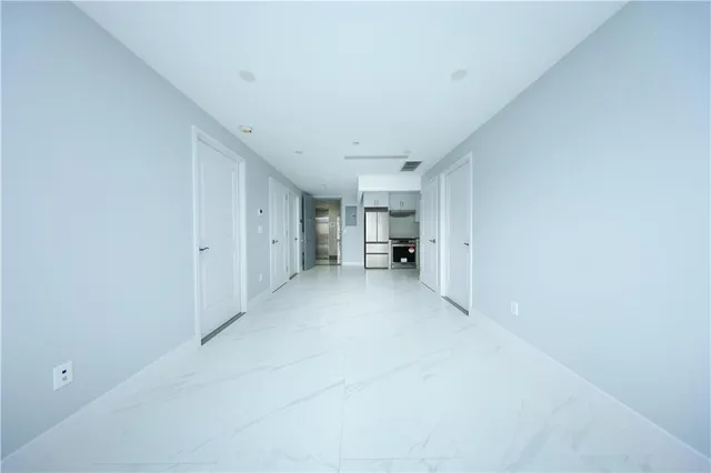 $933,000 | 643 5th Avenue, Unit 4D | Greenwood Heights