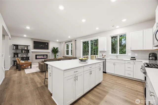 $889,995 | 3910 98th Ave Court East, Unit 12, Edgewood, WA 98371