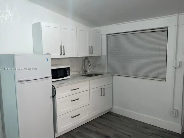 $650,000 | 1971 West 2nd Avenue, Hialeah, FL 33010