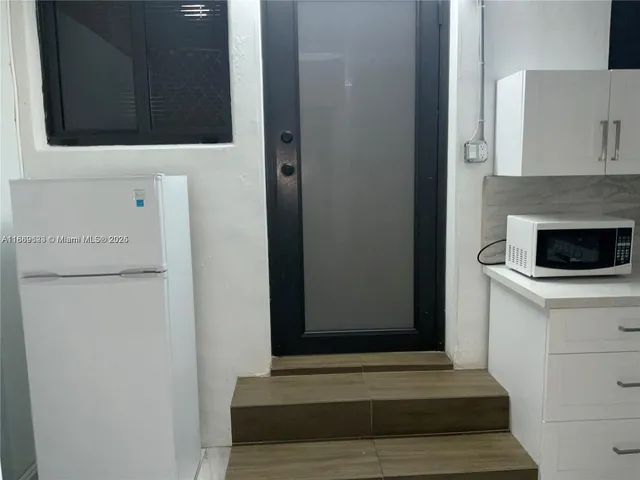 $650,000 | 1971 West 2nd Avenue, Hialeah, FL 33010