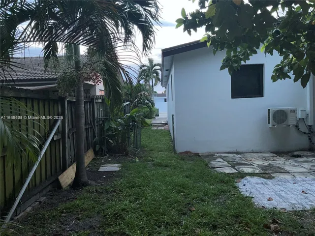 $650,000 | 1971 West 2nd Avenue, Hialeah, FL 33010