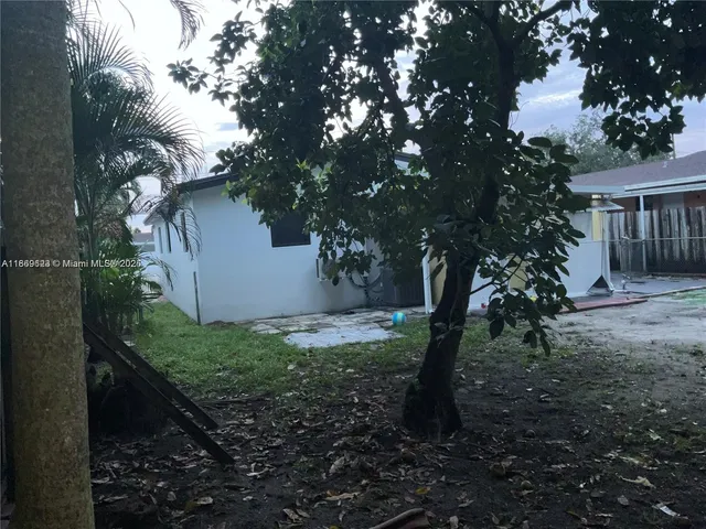 $650,000 | 1971 West 2nd Avenue, Hialeah, FL 33010