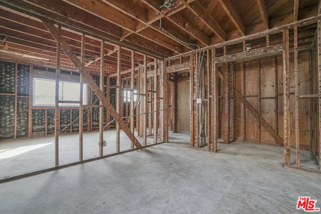 $3,900,000 | 16 38th Place, Long Beach, CA 90803