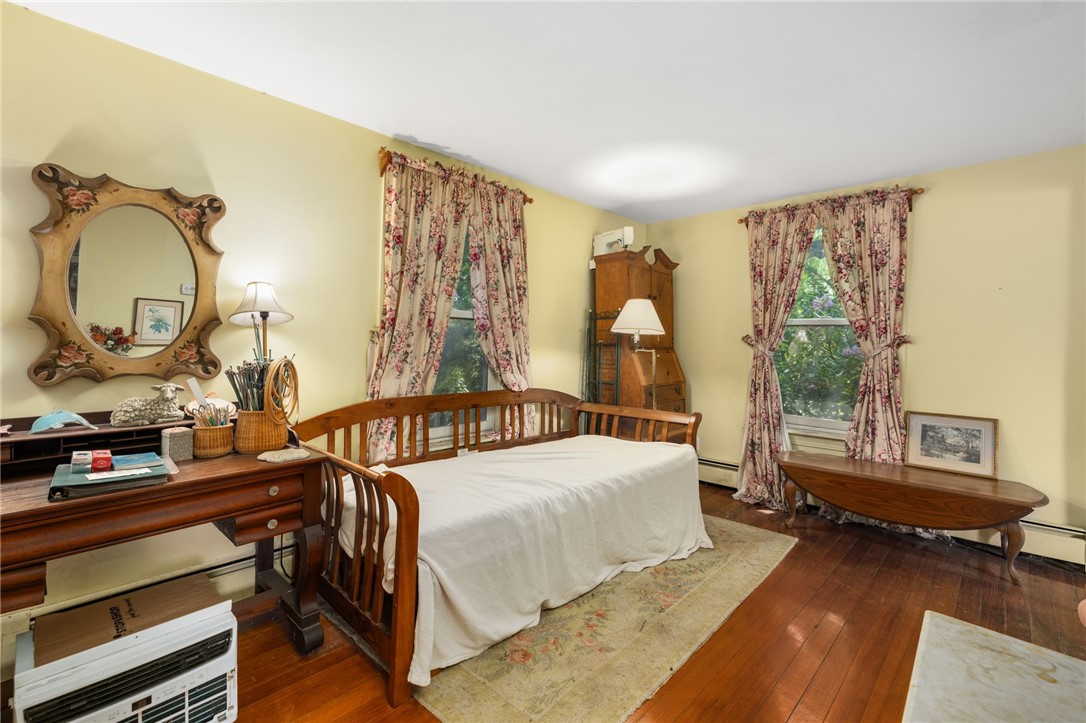 469 Wapping Road Portsmouth, RI 02871 - Photo 23 of 38