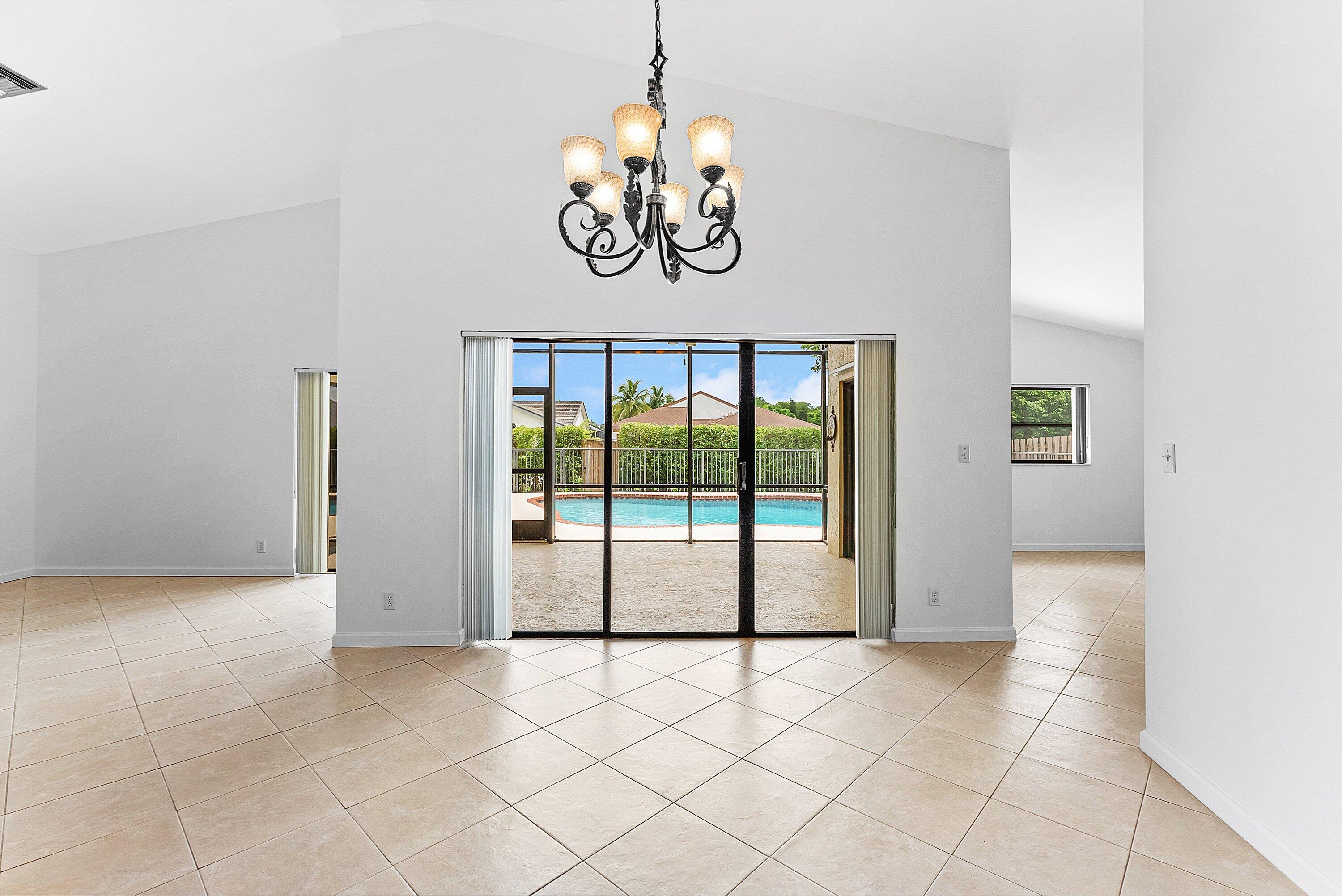 21423 Summertrace Circle Boca Raton, FL 33428 - Photo 17 of 47 014-21423SummertraceCircle-BocaRaton-FL-