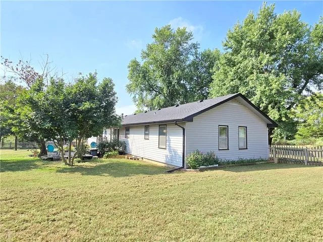 $310,000 | 2810 Cr 4350 N/a Coffeyville Ks 67337 N/a, Coffeyville, KS 67337