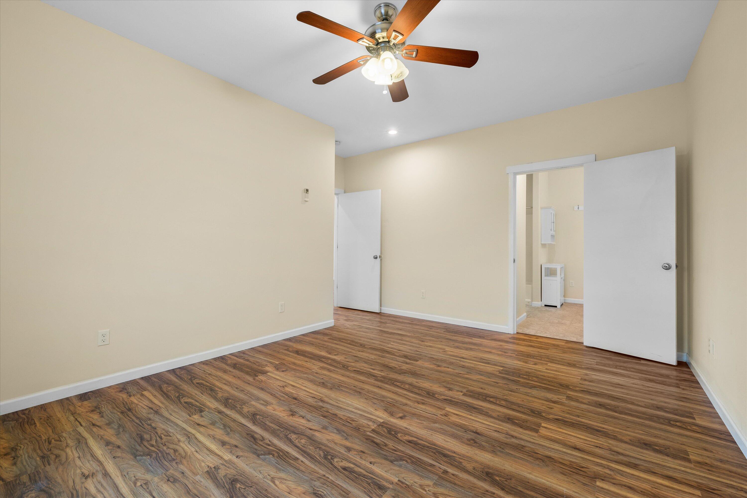 63042 Deschutes Road Bend, OR 97701 - Photo 42 of 58 ADU bedroom