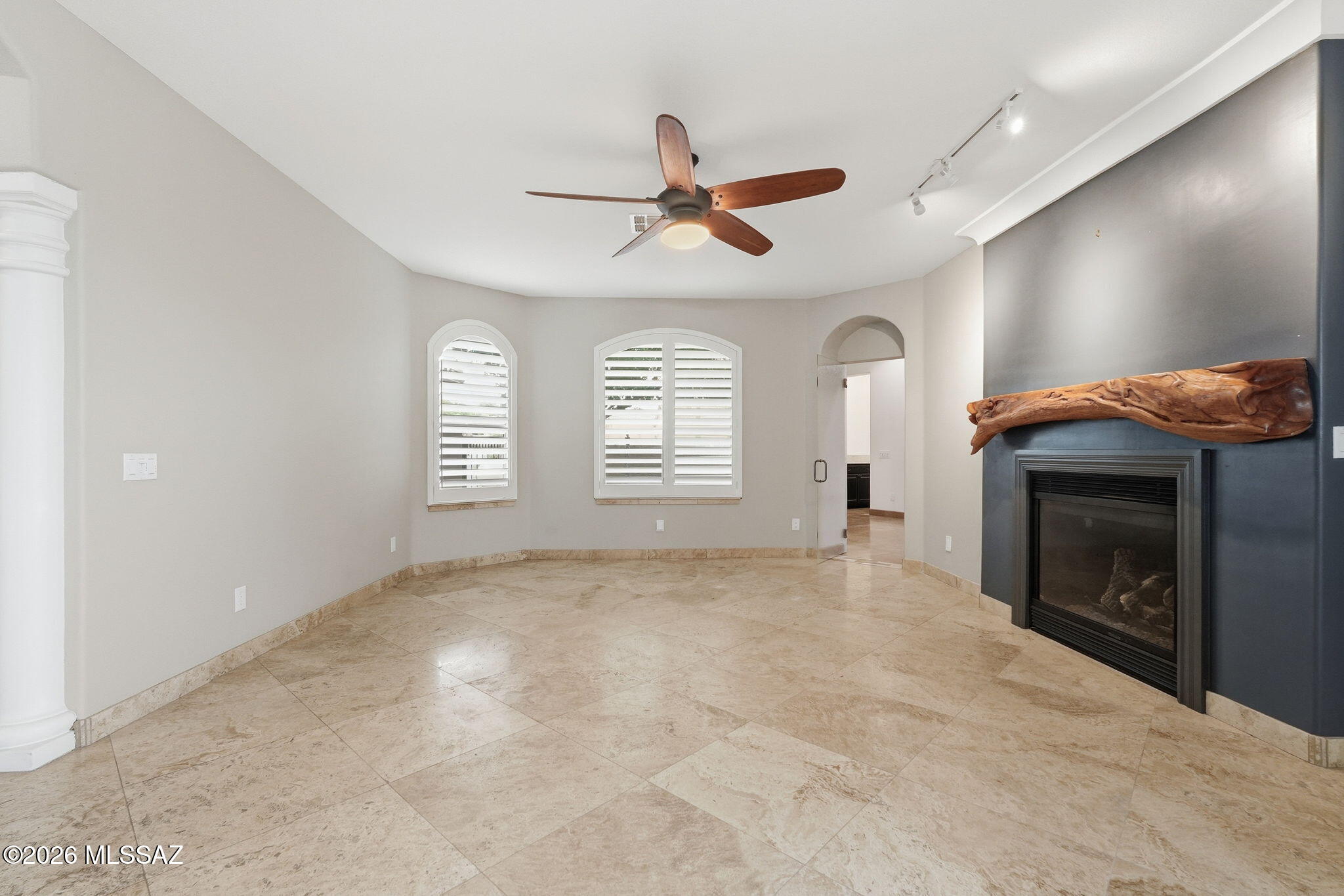 38200 South Stone Ridge Court Tucson, AZ 85739 - Photo 11 of 51 Living Room