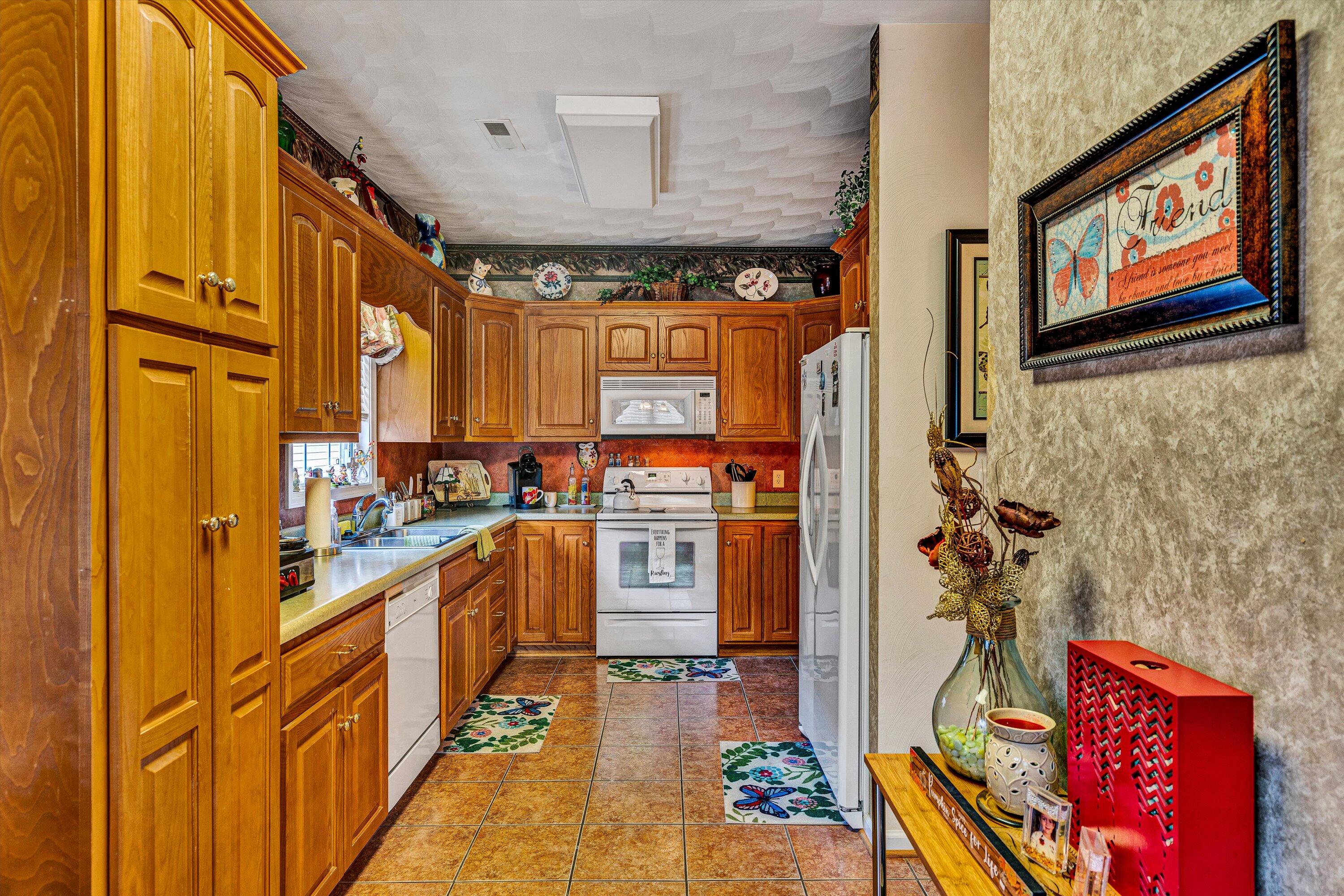 1970 Millbridge Road Salem, VA 24153 - Photo 6 of 25 06-SGM-06943