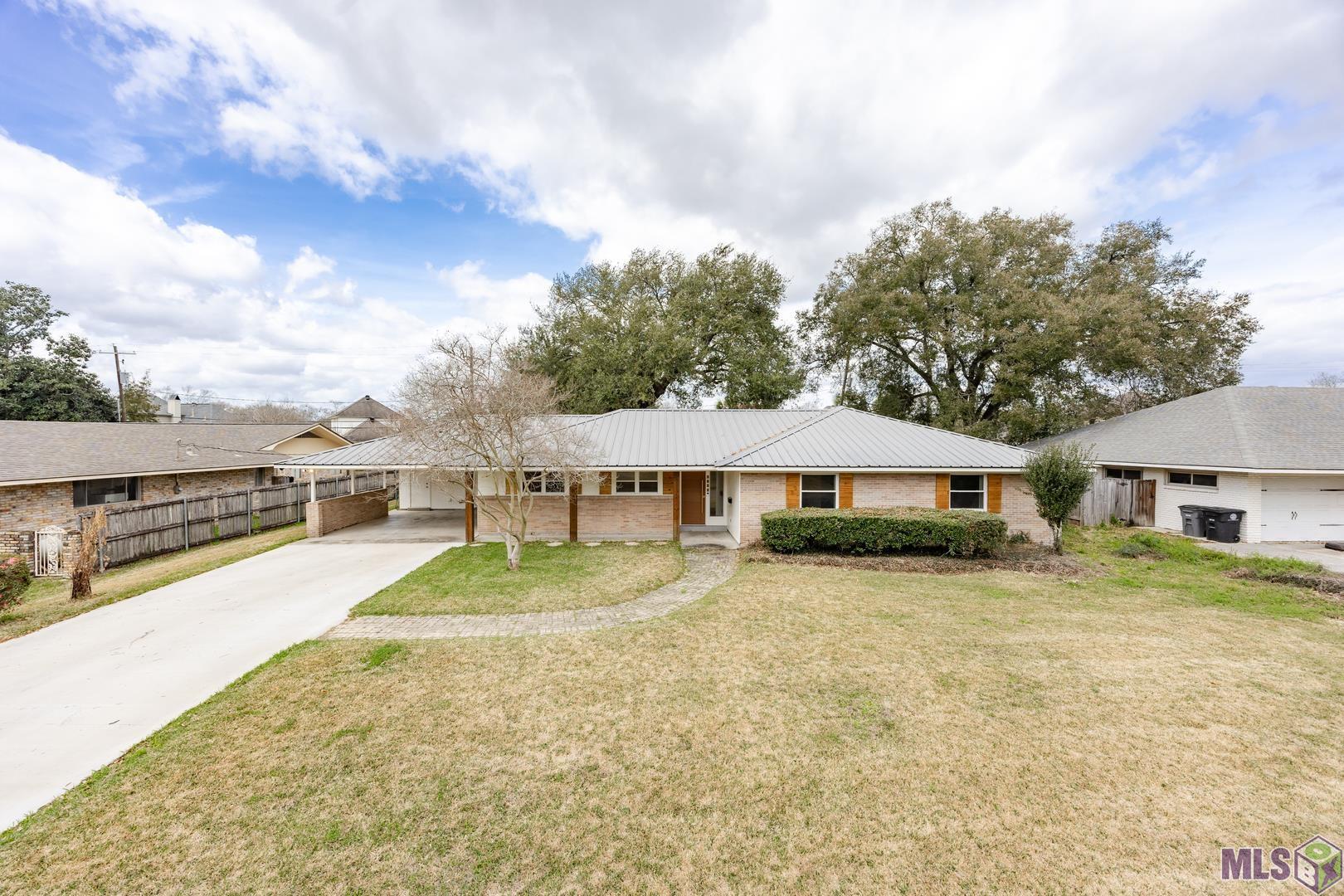 1825 Pollard Parkway Baton Rouge, LA 70808 - Photo 3 of 38