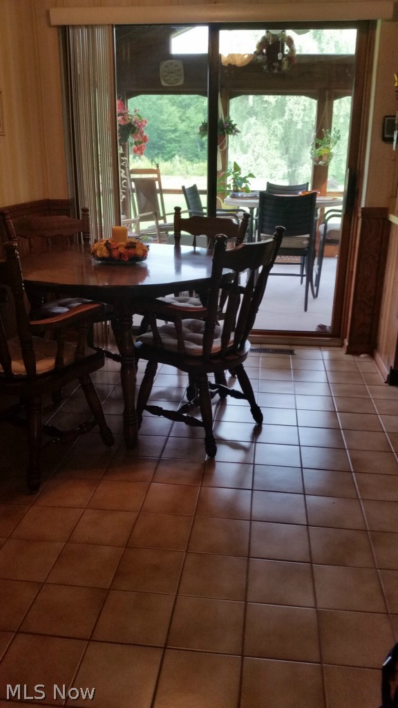 16701 Snow Road Burton, OH 44021 - Photo 17 of 20