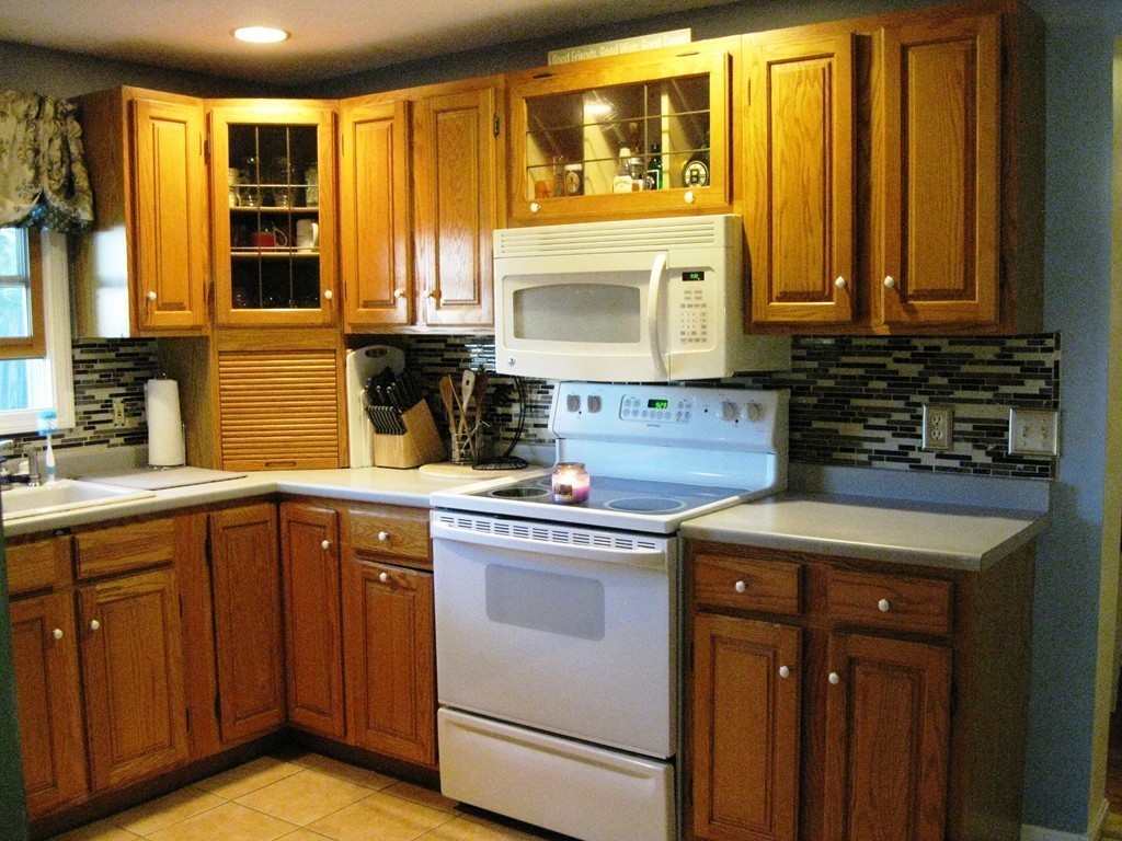 33 Morgan Road Holbrook, MA 02343 - Photo 6 of 17