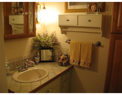 131 Palo Alto Road Springfield, MA 01128 - Photo 15 of 26